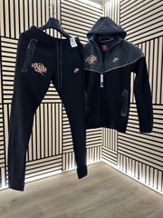 Chandal Nike Tech Fleece x Syna