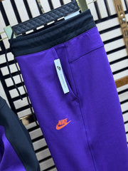 Chandal Nike Tech Fleece Negro y Morado