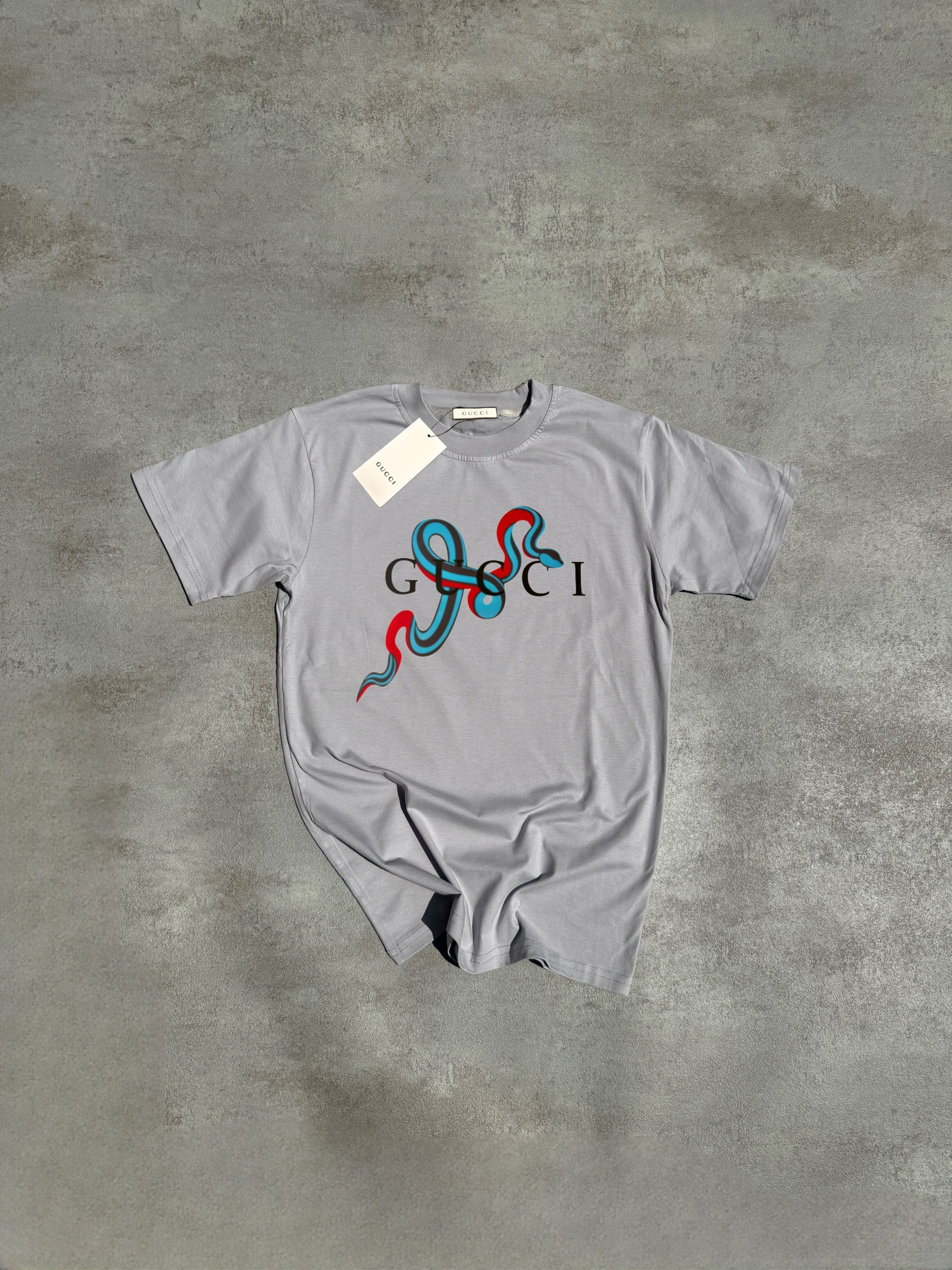 CAMISETA GUCCl