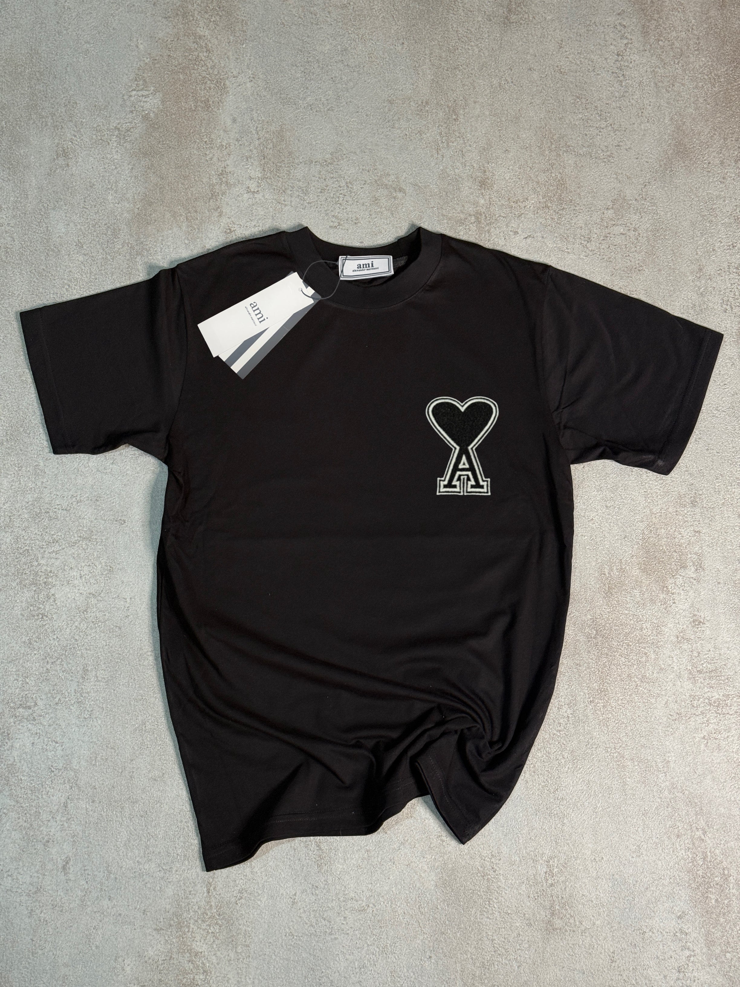 CAMISETA AMI
