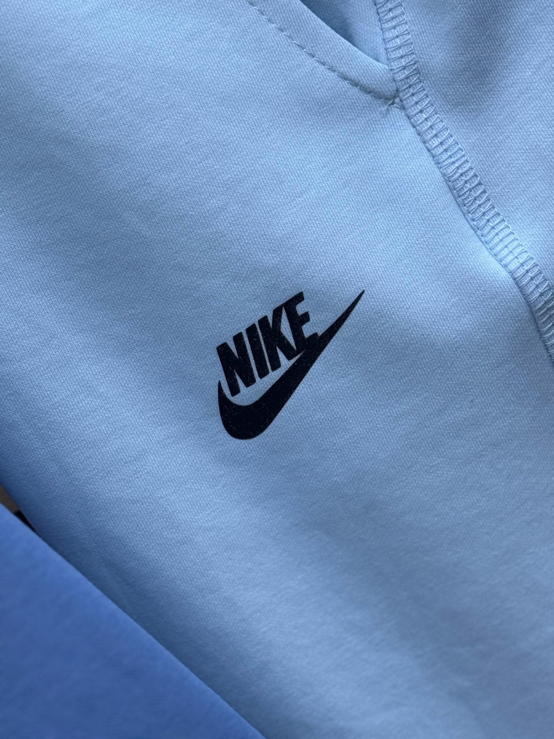 Chandal Nike Tech Fleece Azul Claro
