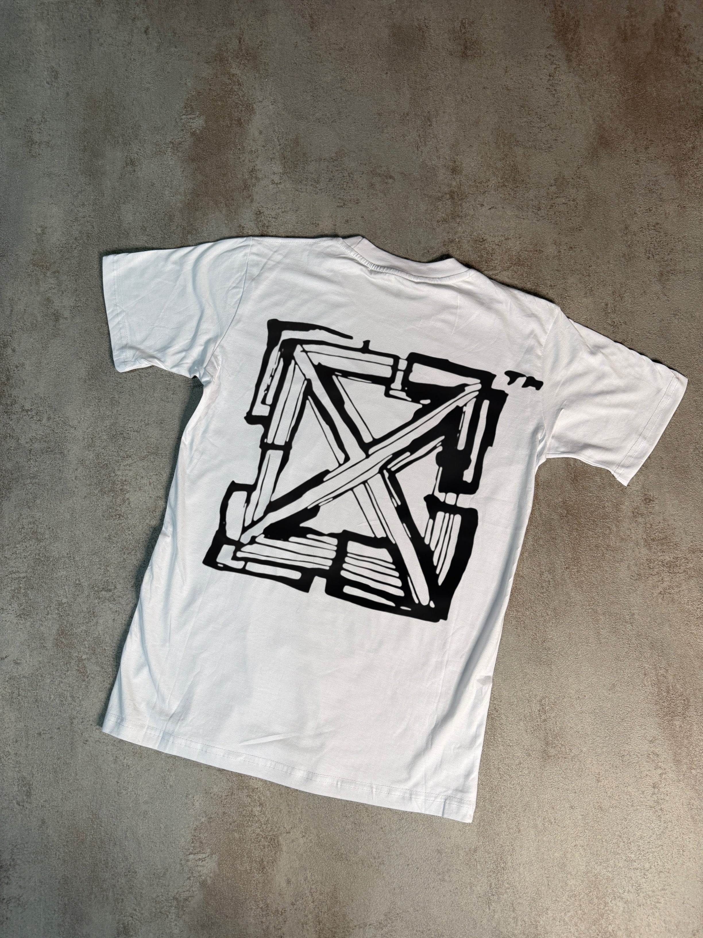 CAMISETA OFF WHlTE